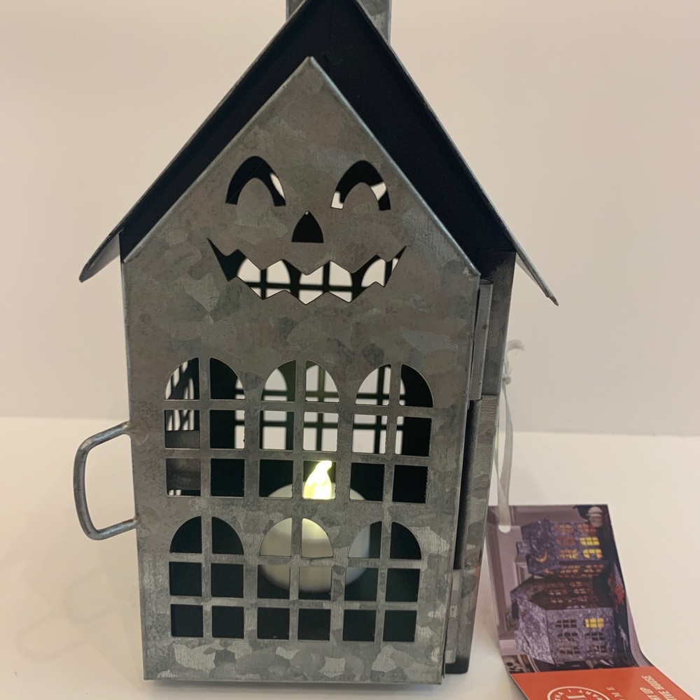 Martha Stewart Halloween Galvanized Light Up House Trick or Treat